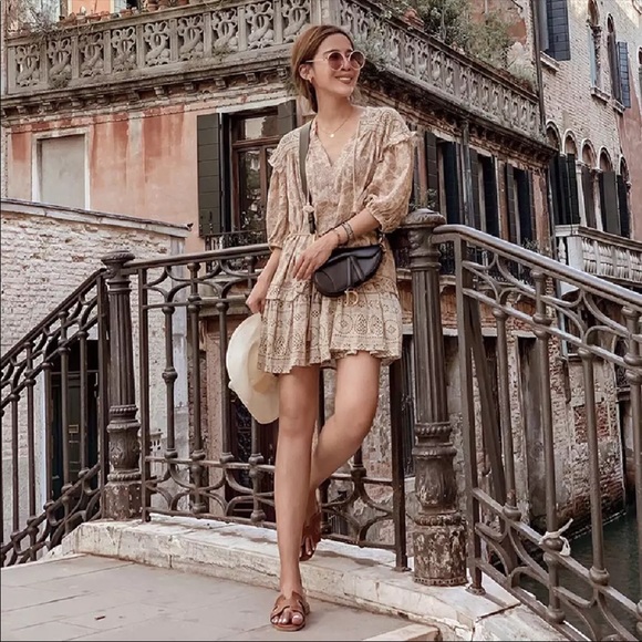 Boho 60’s Floral Gypsy Print Ruffle Dress Tan Nude - Picture 14 of 16